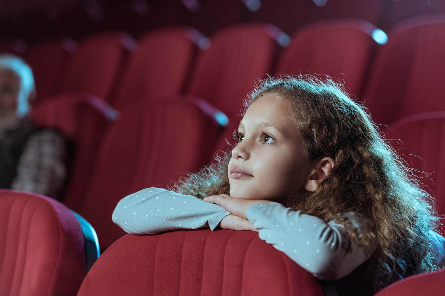 child watching show
